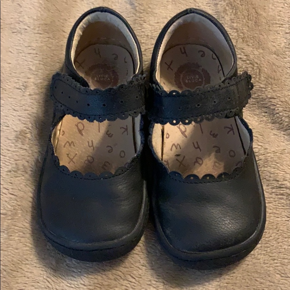 Livie & Luca Briar in black girls size 9
